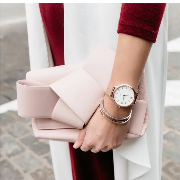 Bellabeat Infinity Hybrid Smartwatch - Picture 4 of 5